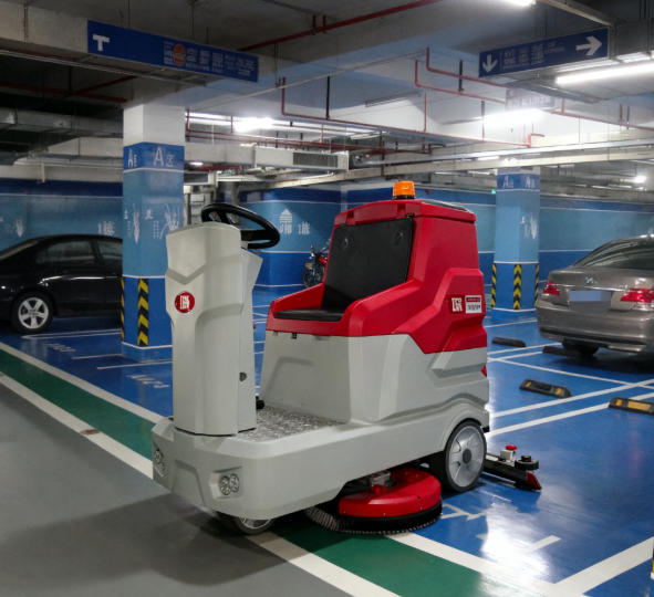 环氧地坪地下车库洗地解决方案